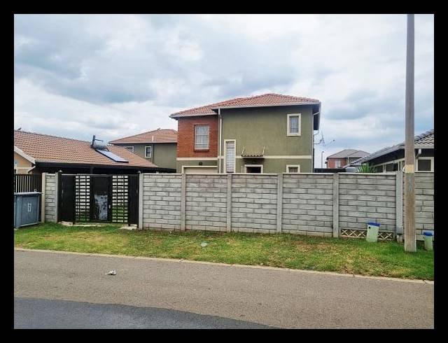 4 BEDROOM HOUSE FOR SALE IN LEOPARD’S REST